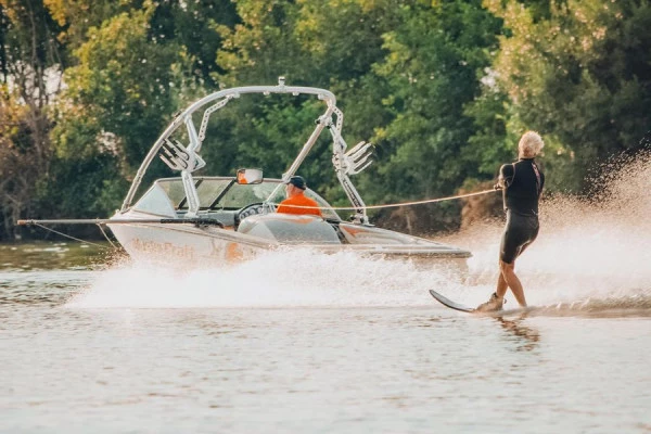 Ski nautique/Wakeboard  - Bonjour Fun