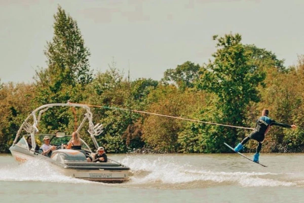 Ski nautique/Wakeboard  - Bonjour Fun