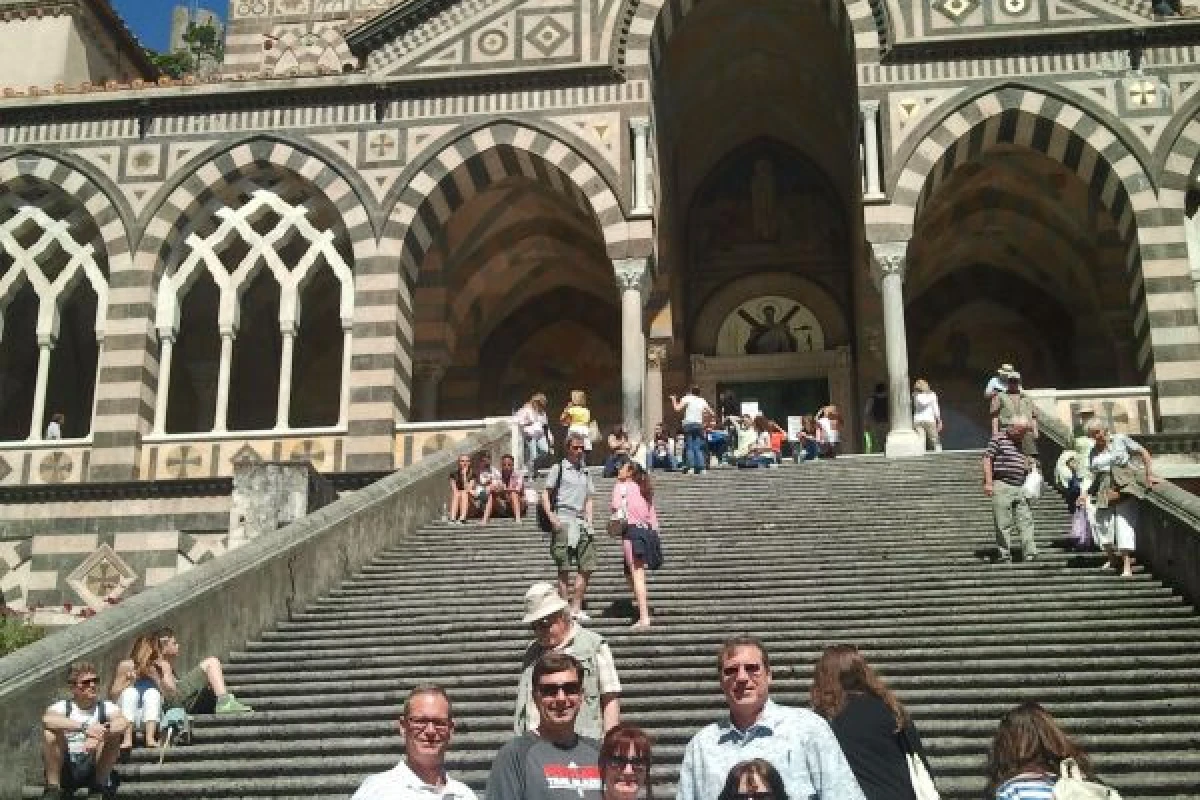 Sorrento and Amalfi Coast from Naples - Group Tour - Bonjour Fun