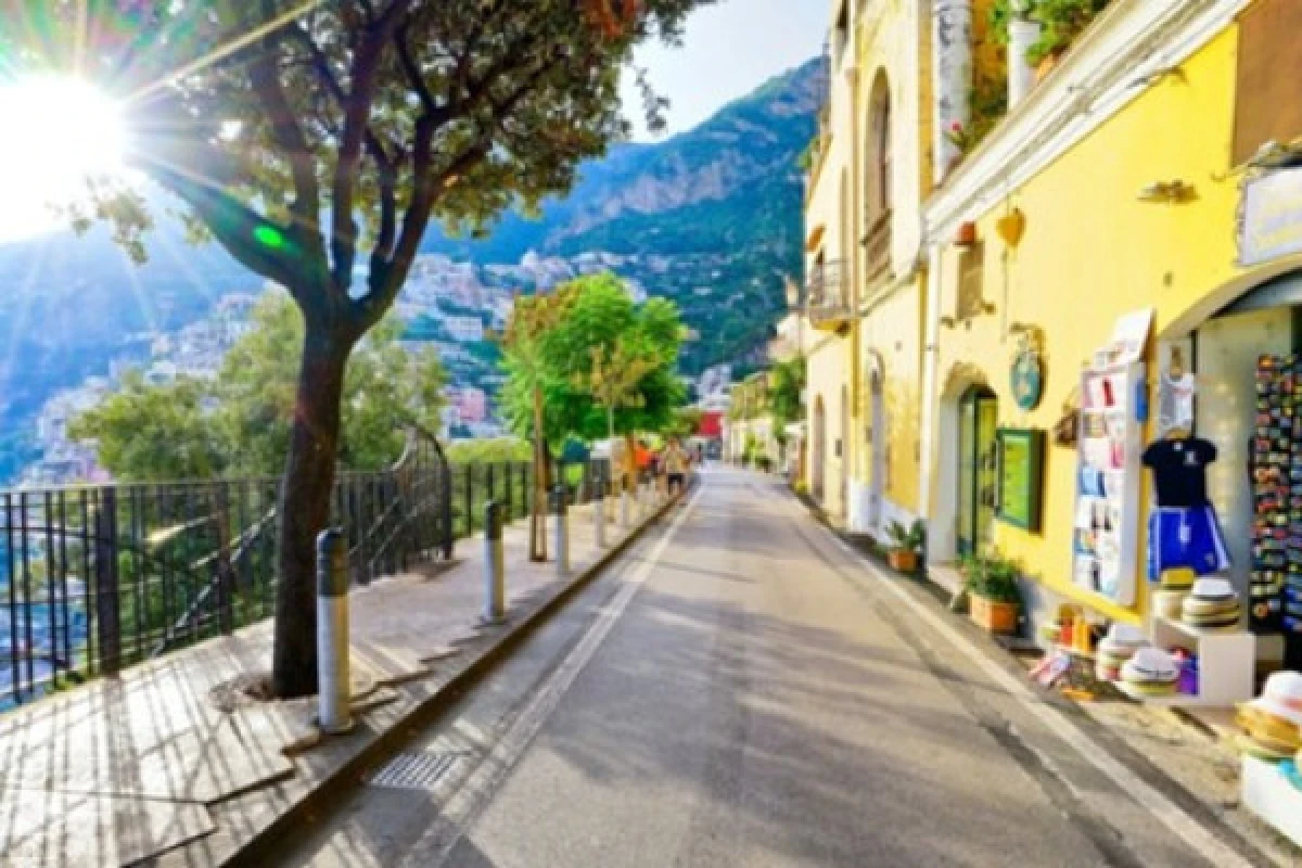 Sorrento and Amalfi Coast from Naples - Group Tour - Bonjour Fun