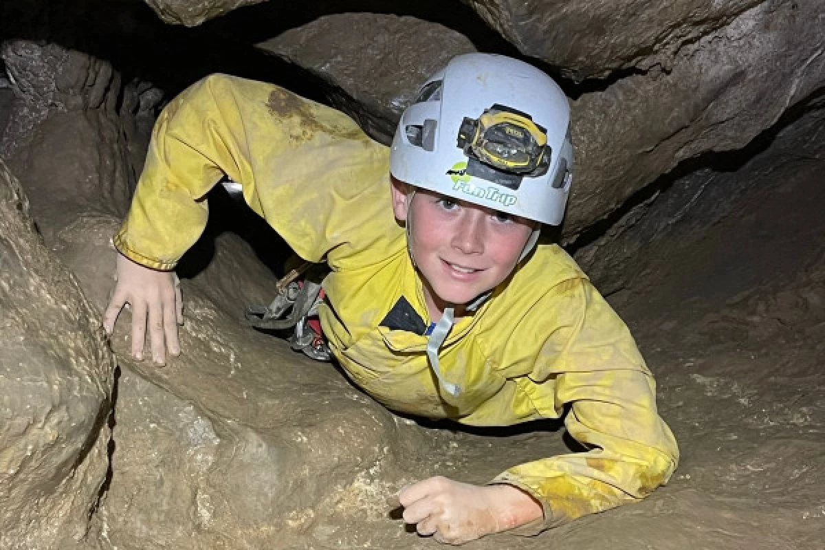 Spéléologie - Grotte de la Mescla - Bonjour Fun