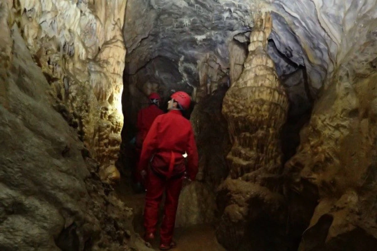 Spéléologie - Grotte de la Mescla - Bonjour Fun