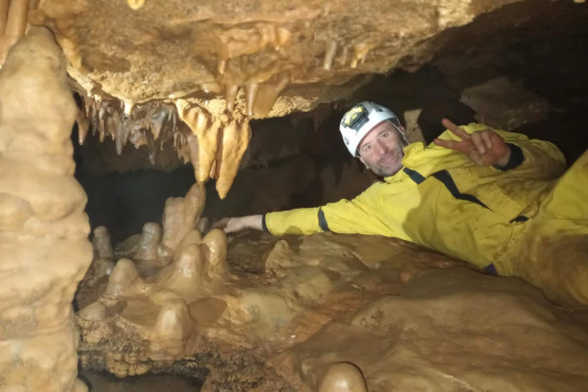 Spéléologie - Grotte de la Mescla - Bonjour Fun