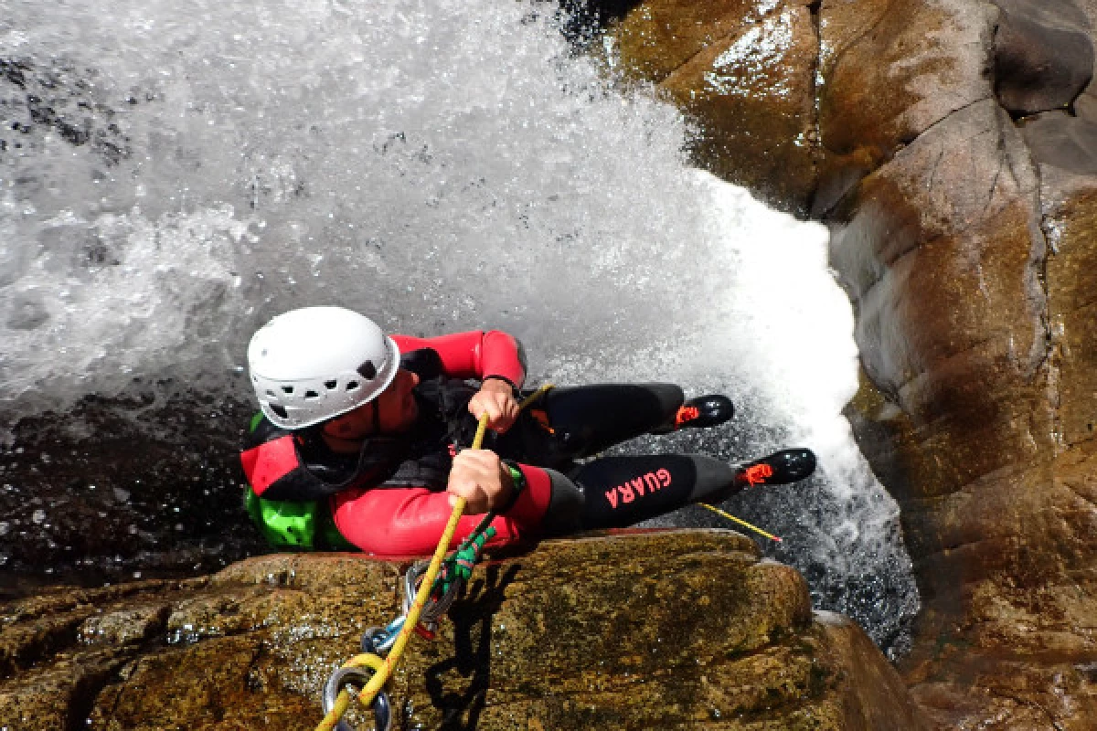 CANYON sportif CHASSEZAC INTEGRAL 1 JOURNEE - Bonjour Fun