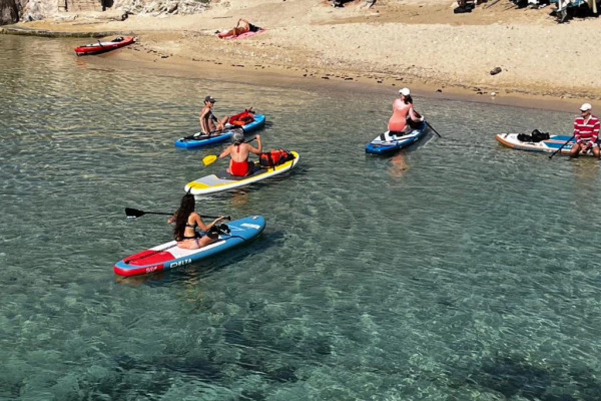 Stand-Up Paddle dans les Calanques de Marseille - Bonjour Fun