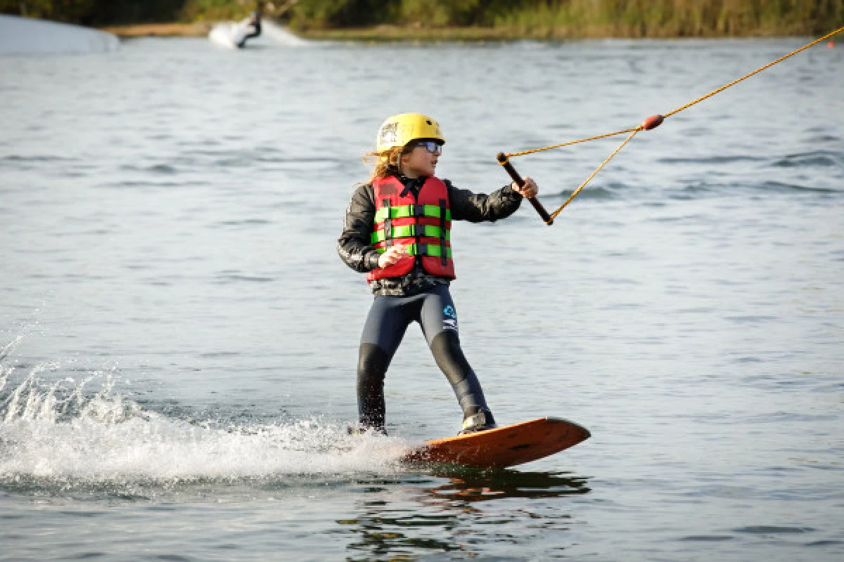 Téléski-nautique & Wakeboard - Fun Parc Brumath - Bonjour Fun