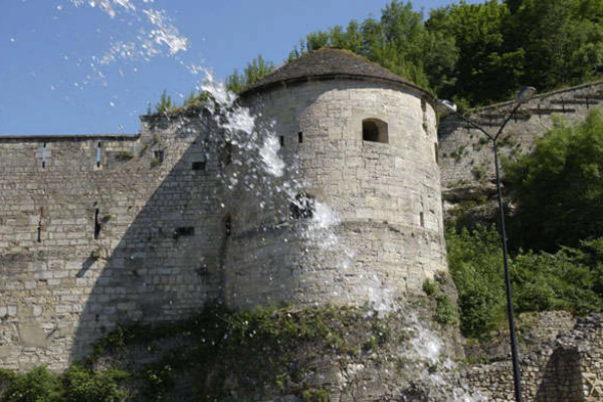 Tour à Tour : de la Tour Notre-Dame à la Tour des Cordeliers - Bonjour Fun