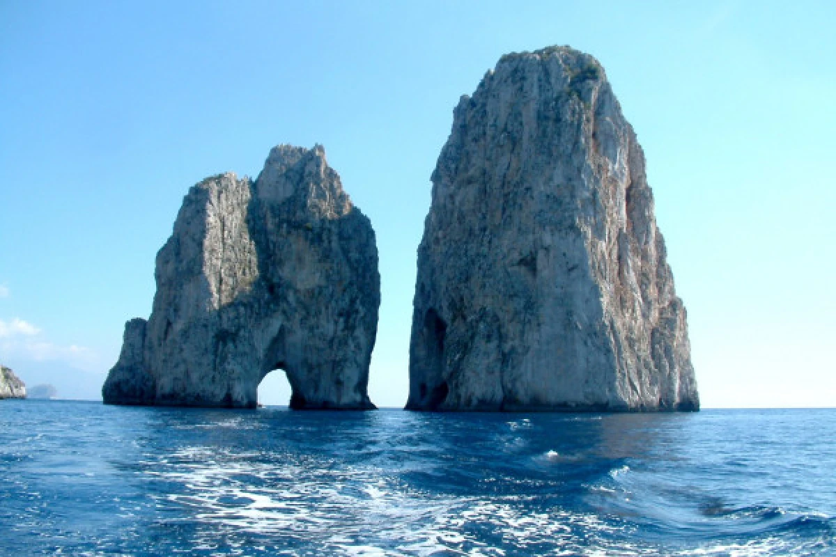 Tour Capri from Naples - Group Tour - Bonjour Fun