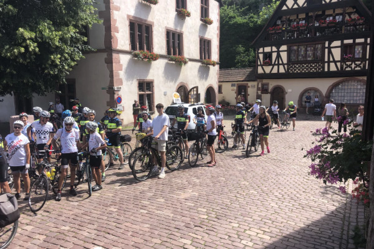 Tour des 2 Villages préférés des Français - Bonjour Fun