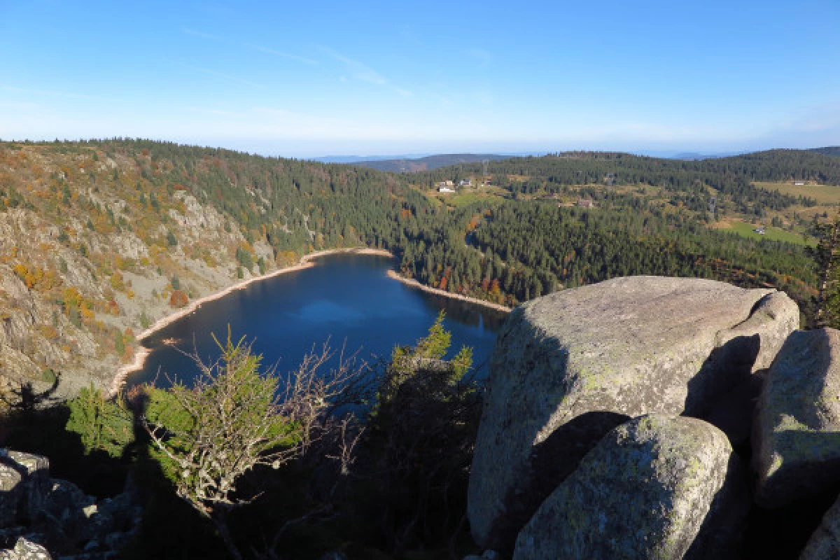 Tour du Lac Blanc par la citadelle Hanz - Bonjour Fun