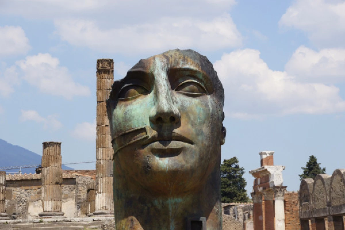 Transfer to explore Vesuvius and Pompeii - Bonjour Fun