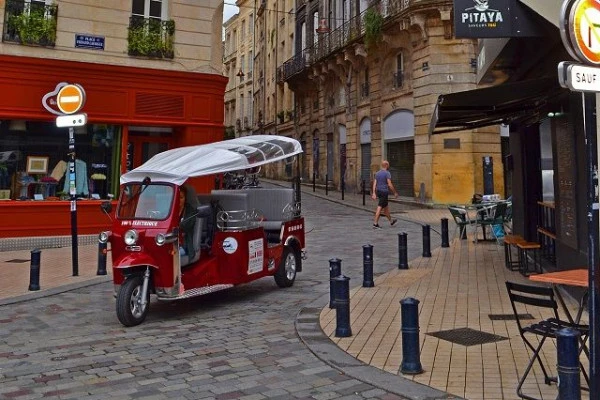 Tuk Tuk dégustation avec la cave la Rousselle - Bonjour Fun