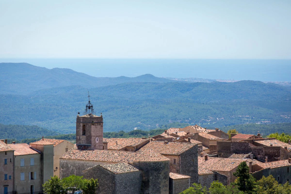 Visite commentée du village de Mons - Bonjour Fun