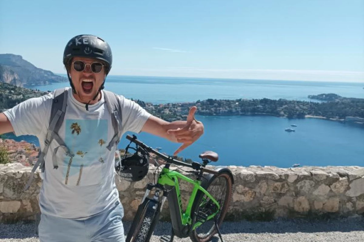 Visite d'Eze Village en vélo électrique depuis Nice - Bonjour Fun