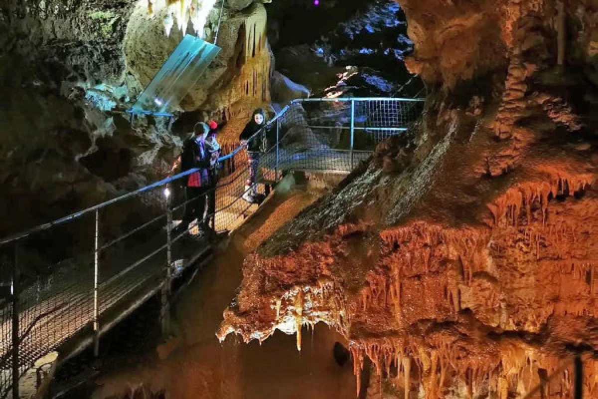 Visite de la grotte  - Bonjour Fun