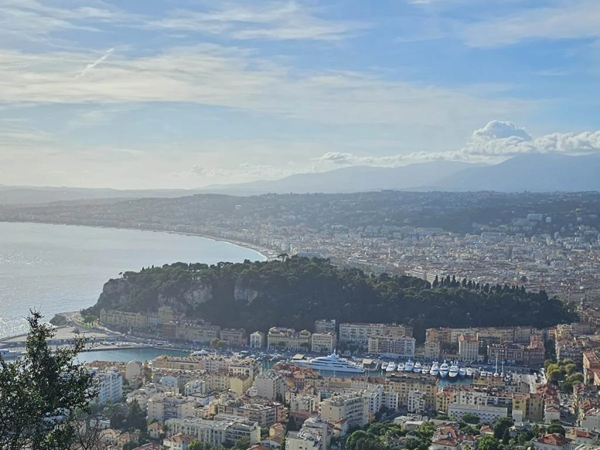 Visite guidée à pied de Nice incluant la Colline du Château - Bonjour Fun