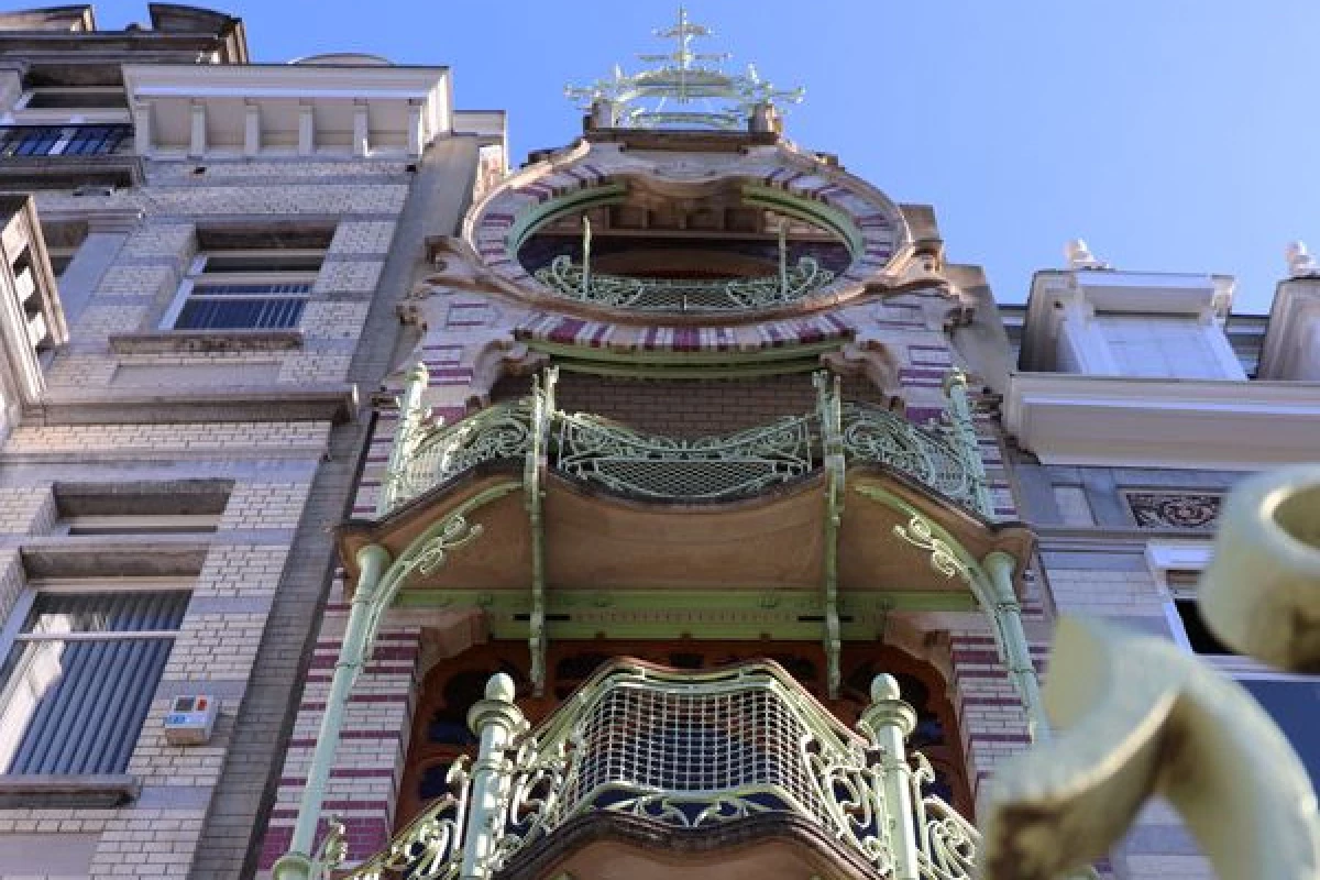 Visite guidée : Art Nouveau dans le Quartier des Squares - Bonjour Fun